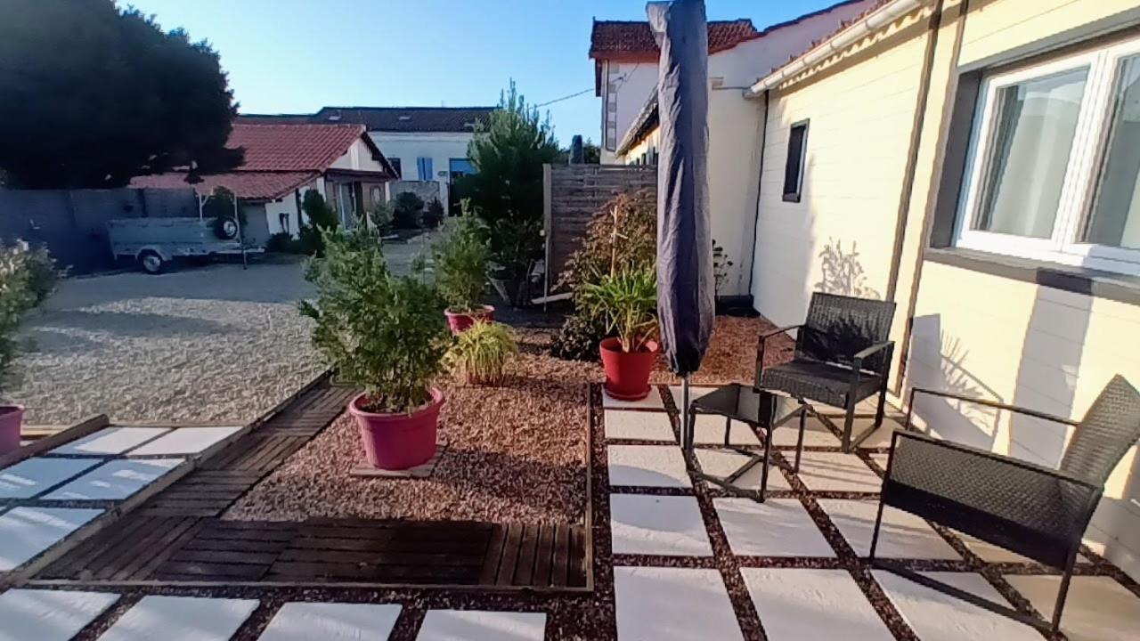 Le Clos Des Passiflores ปงส์ ภายนอก รูปภาพ