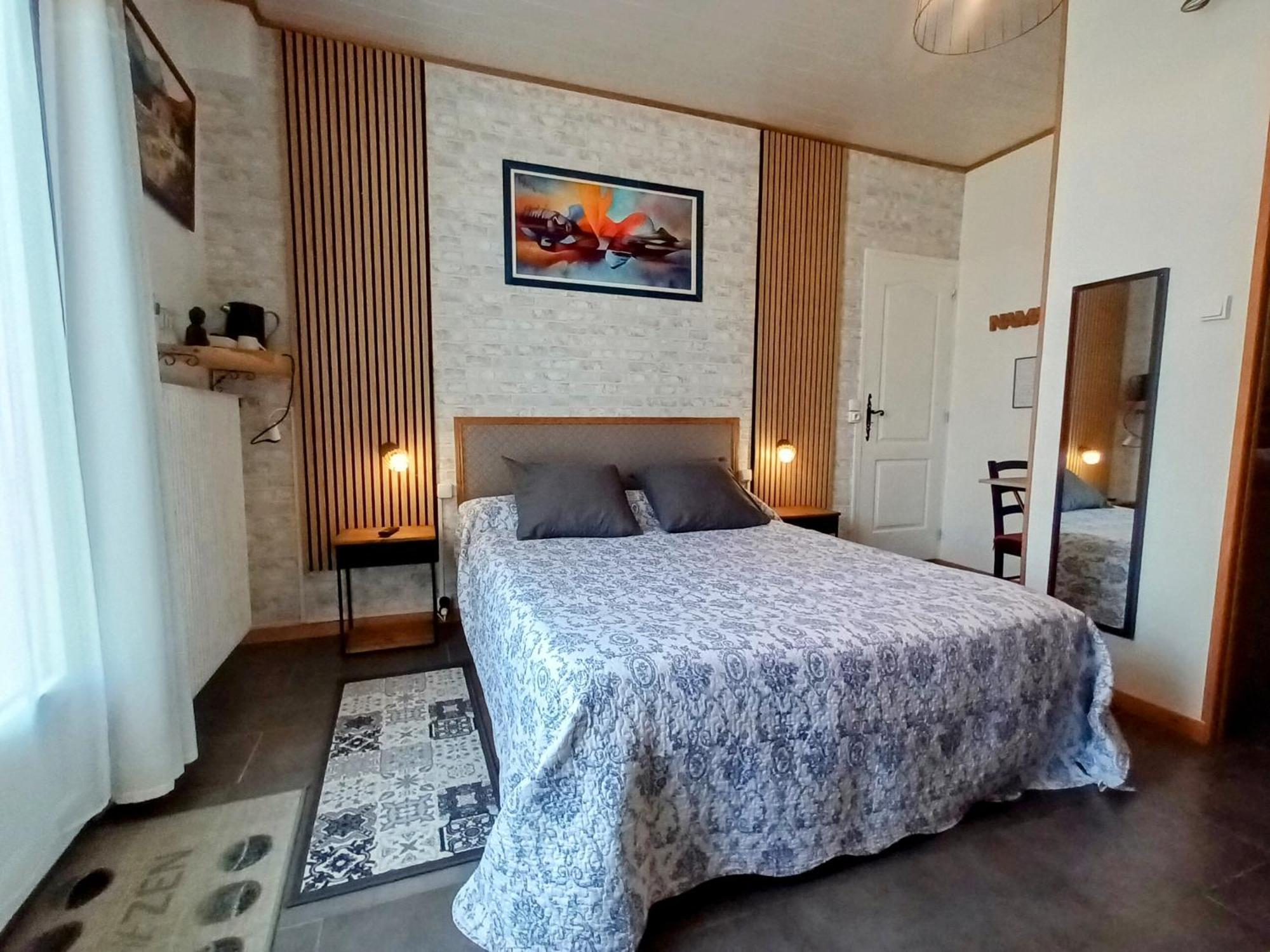 Le Clos Des Passiflores ปงส์ ภายนอก รูปภาพ